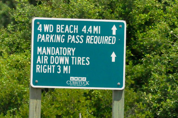 4-wheel-drive beach sign